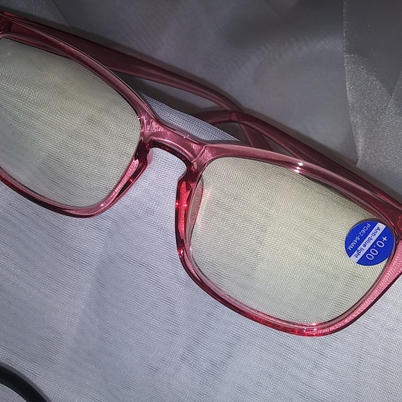 Blue Light Blocking Glasses - Picture 3 of 3